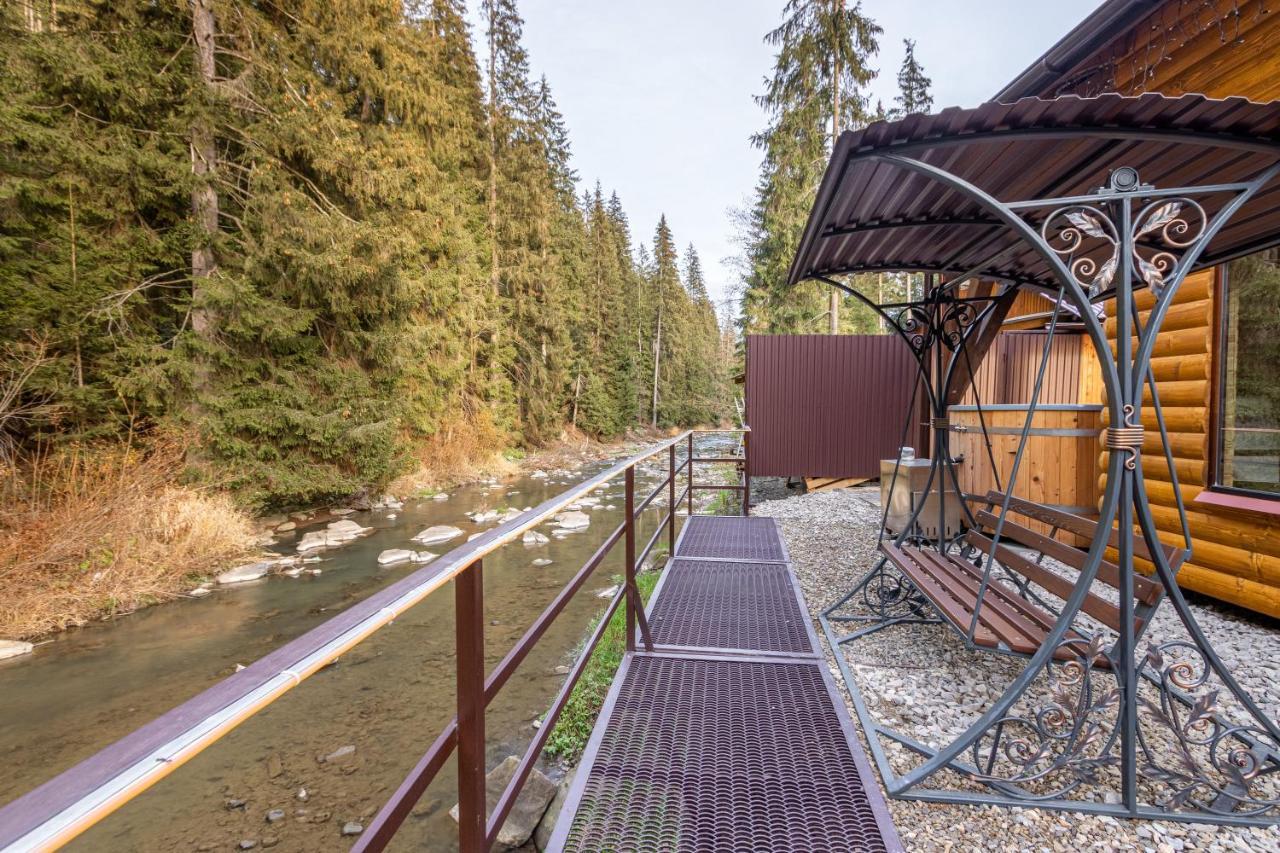 Arnika Hotel Bukovel Eksteriør billede