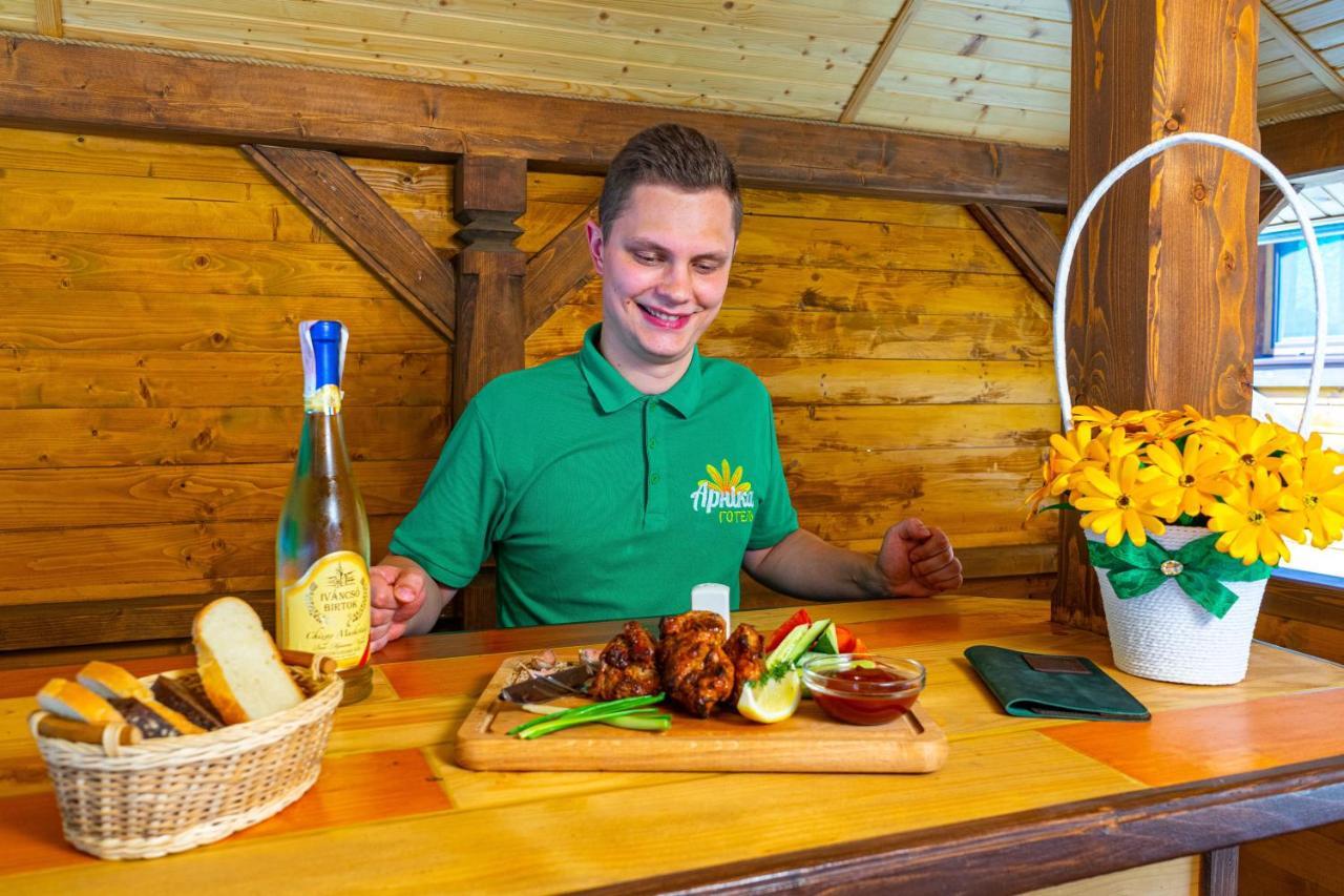 Arnika Hotel Bukovel Eksteriør billede