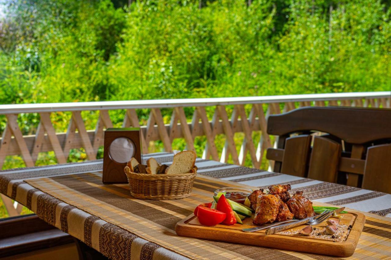 Arnika Hotel Bukovel Eksteriør billede